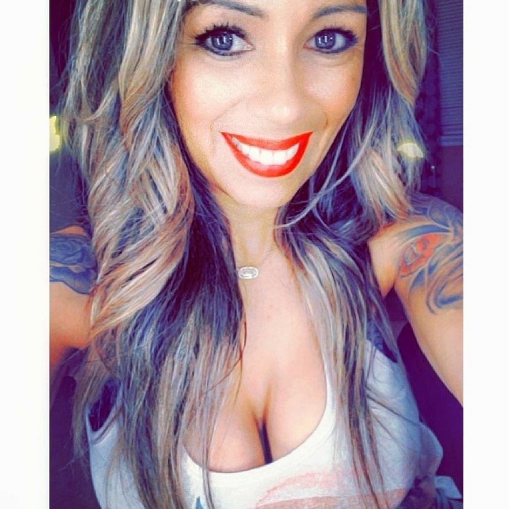 Meet your Posher, Melissa